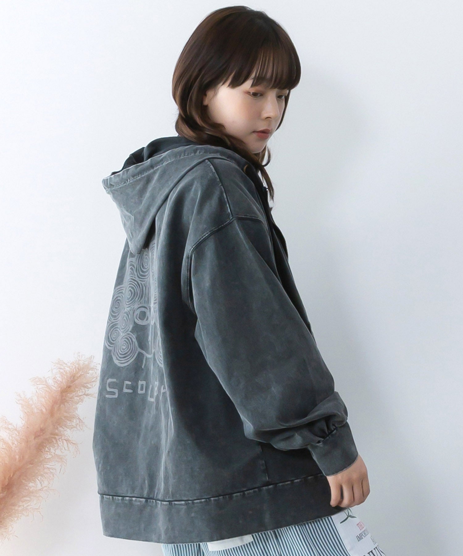 161602：スカラーちゃん柄ヴィンテージ風パーカーの通販-ScoLar