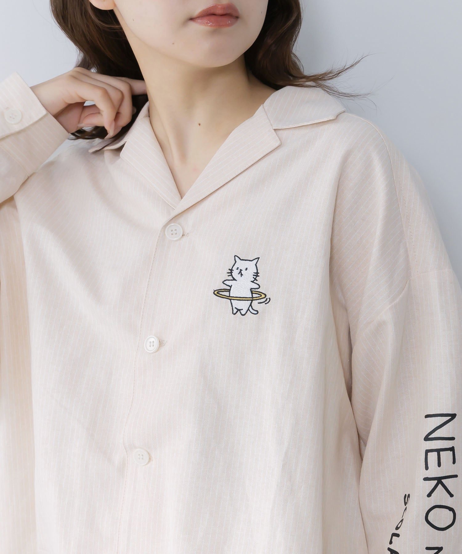 361111：ネコの洗脳×ストライプ柄シャツの通販-ScoLar