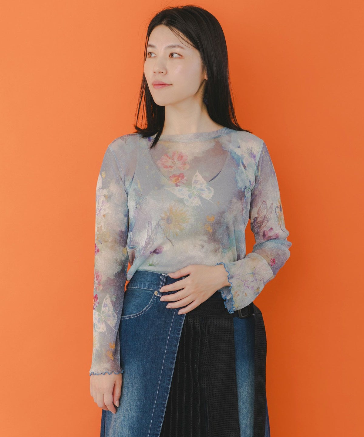 花蝶アート柄 ラメチュールロングスリーブTシャツ-1