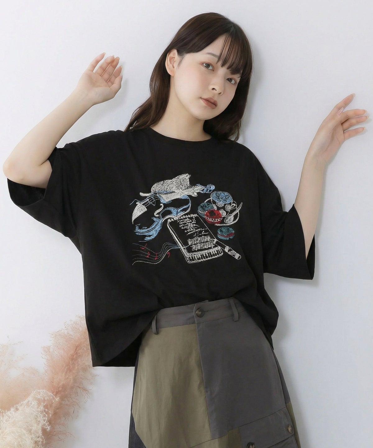 ネコ×作曲刺繍ポンチ生地半袖Tシャツ-1