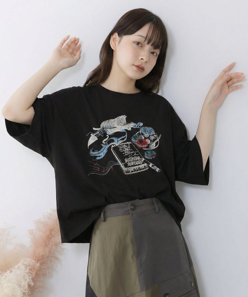 ネコ×作曲刺繍ポンチ生地半袖Tシャツ-1