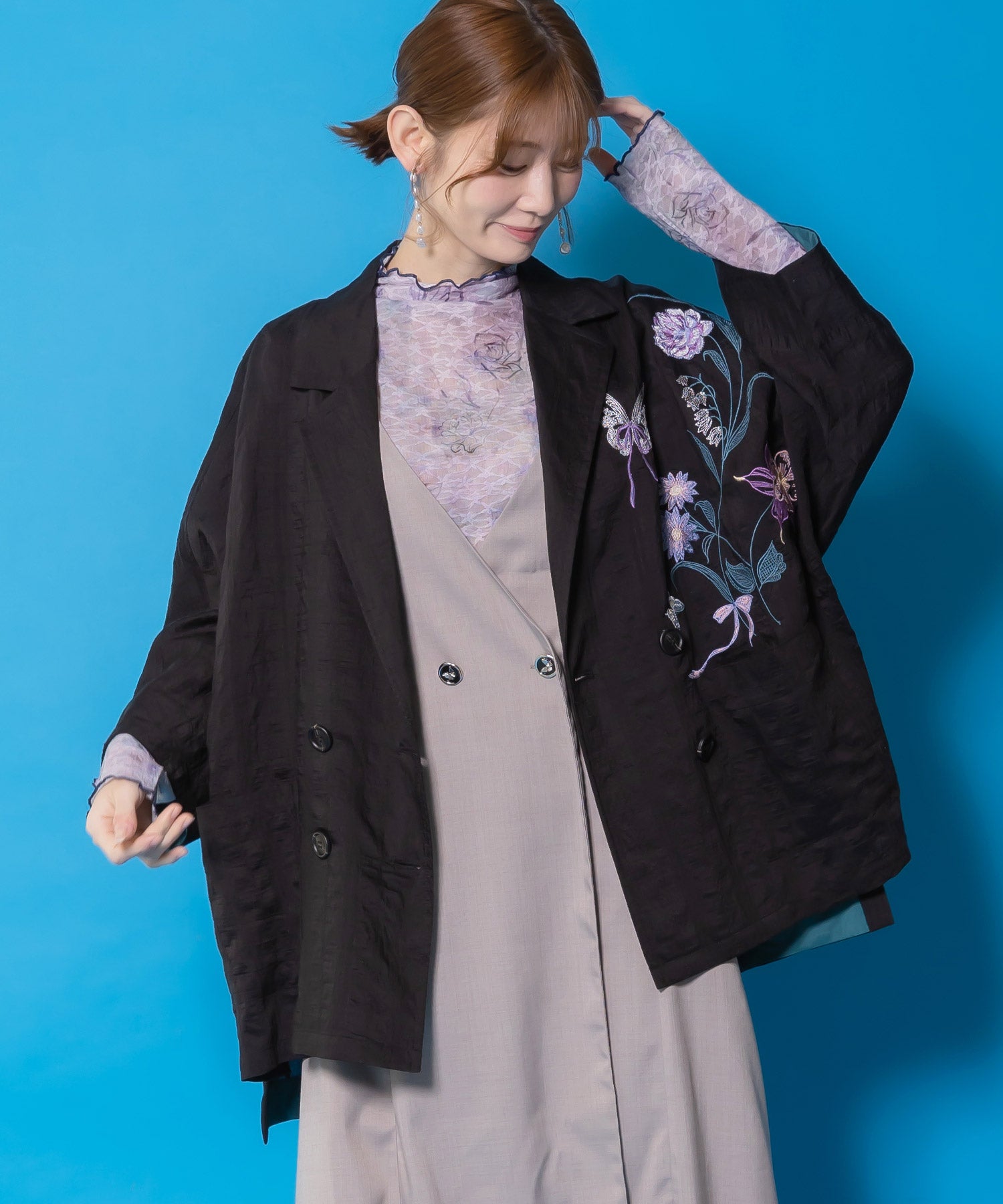 j爺様　花刺繍のライトジャケット S スカラー ScoLar 花蝶ブーケ刺繍 デニムジャケット （ブルー） -靴