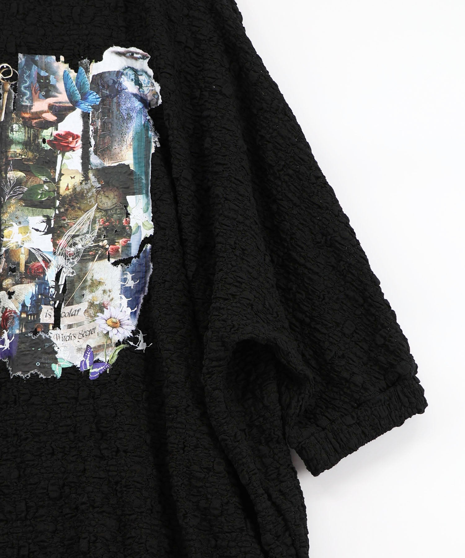 イズスカラー561224：魔女の秘密コラージュ柄 シャーリングレースプルオーバー iS ScoLar（イズスカラー） tシャツ 561224：魔女の秘密コラージュ柄