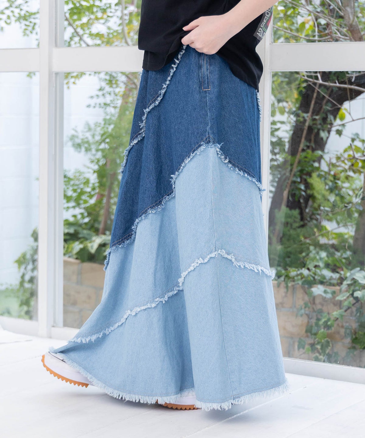 蝶刺繍or配色 スパイラル切替フリンジデニムスカート-15