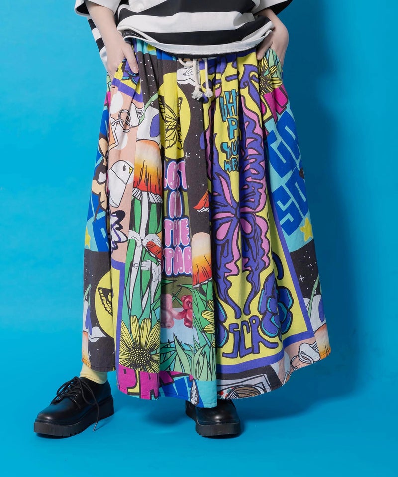 蝶々とキノコのコラージュ柄スカート-1