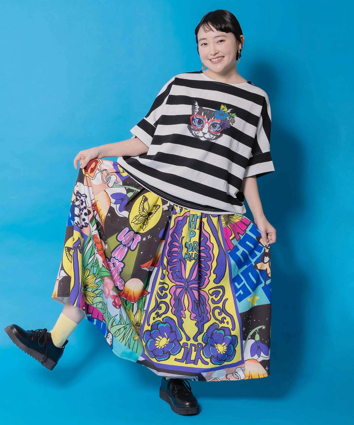 蝶々とキノコのコラージュ柄スカート-2