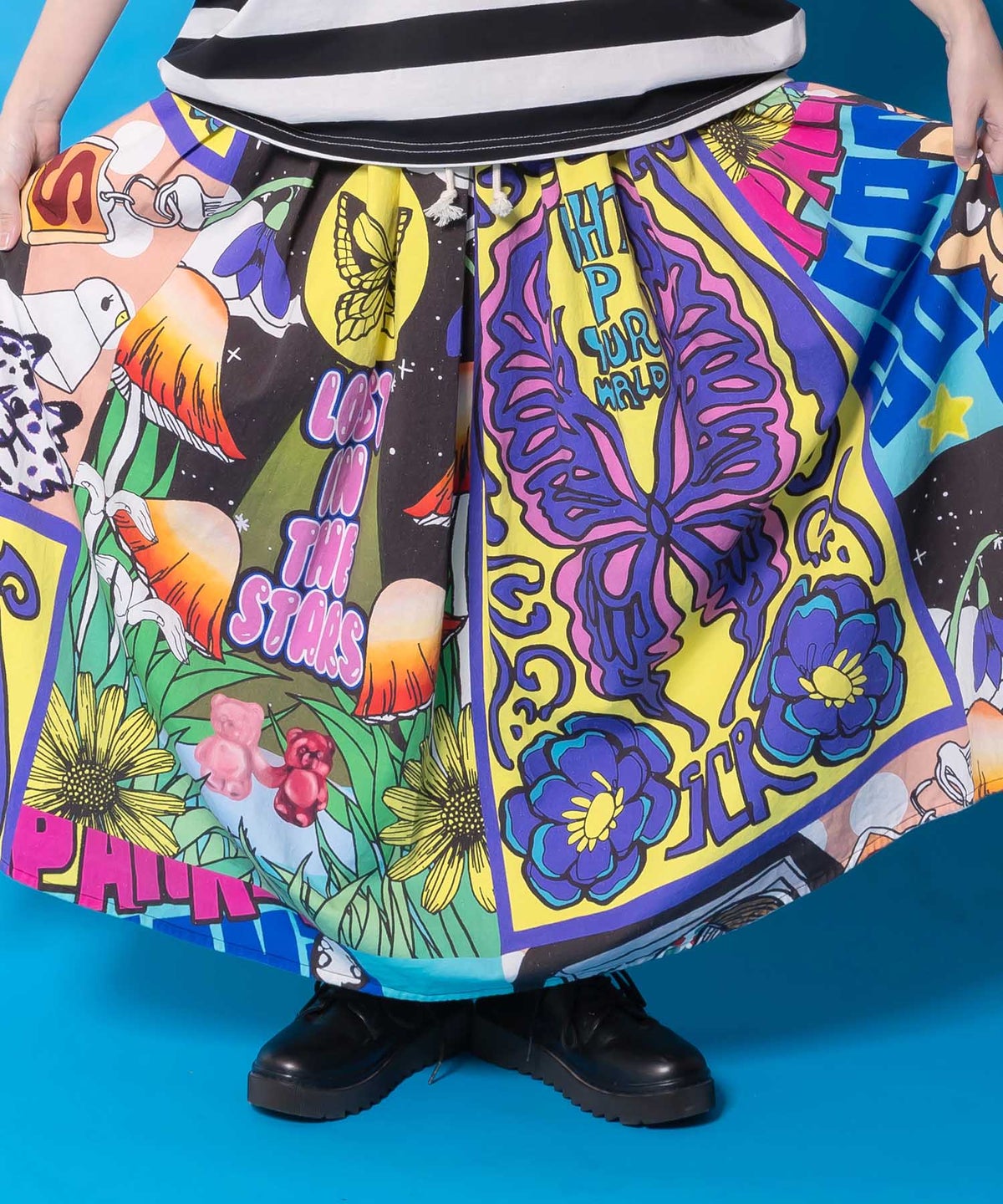 蝶々とキノコのコラージュ柄スカート-8