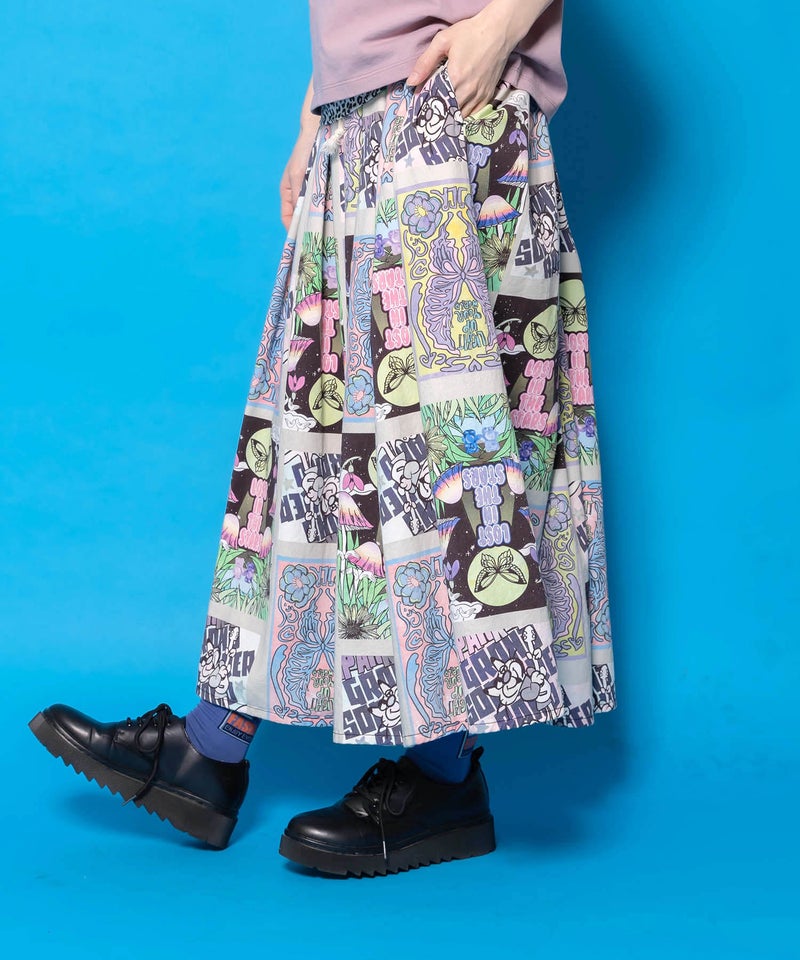 蝶々とキノコのコラージュ柄スカート-12