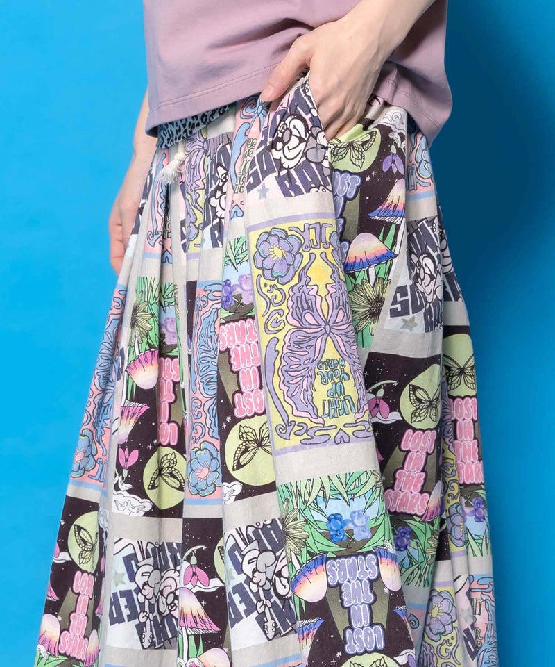 蝶々とキノコのコラージュ柄スカート-14
