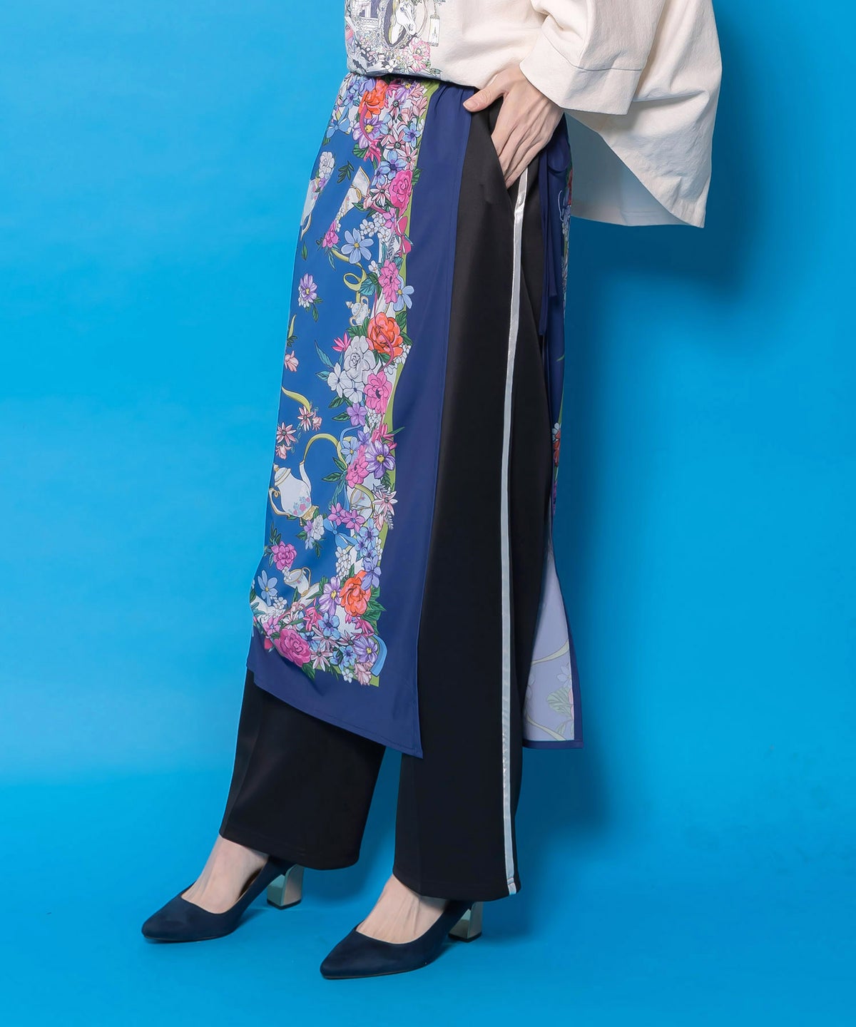 スカーフ柄巻きスカート付きパンツ-4