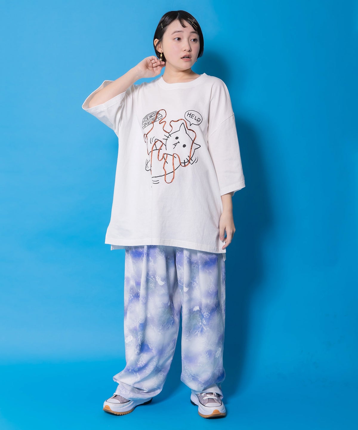 カセットテープにからまるネコTシャツ-2