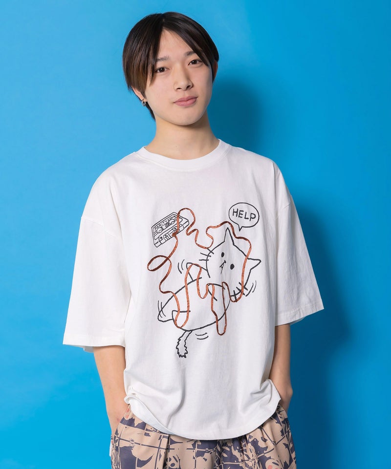 カセットテープにからまるネコTシャツ-9