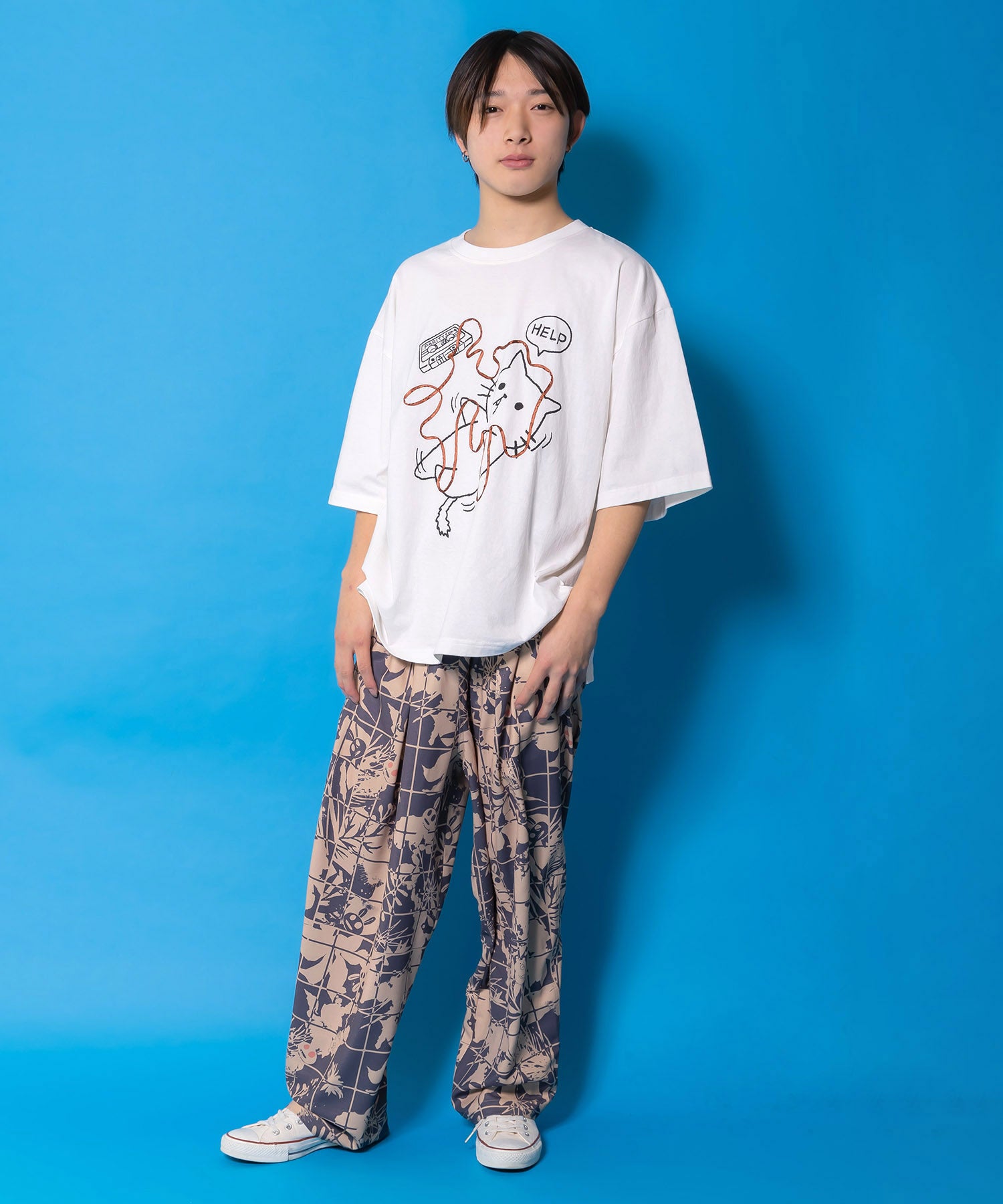 361121：カセットテープにからまるネコTシャツの通販-ScoLar