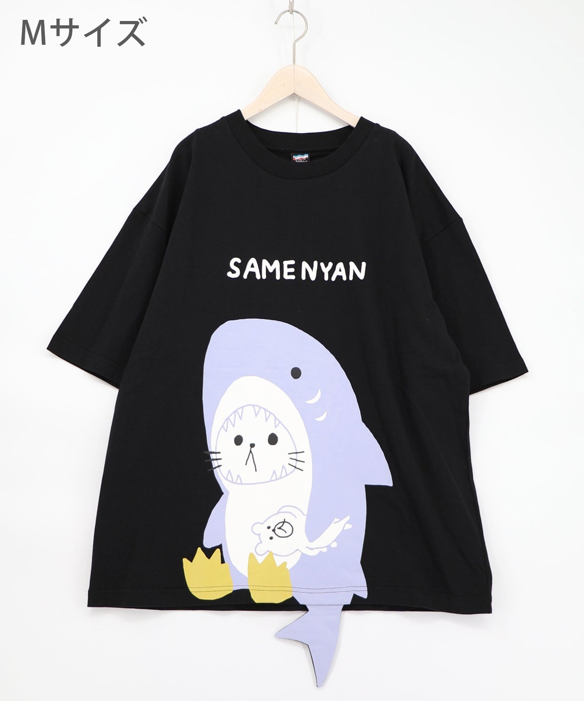 しっぽ飛び出しサメニャン柄Tシャツ-12