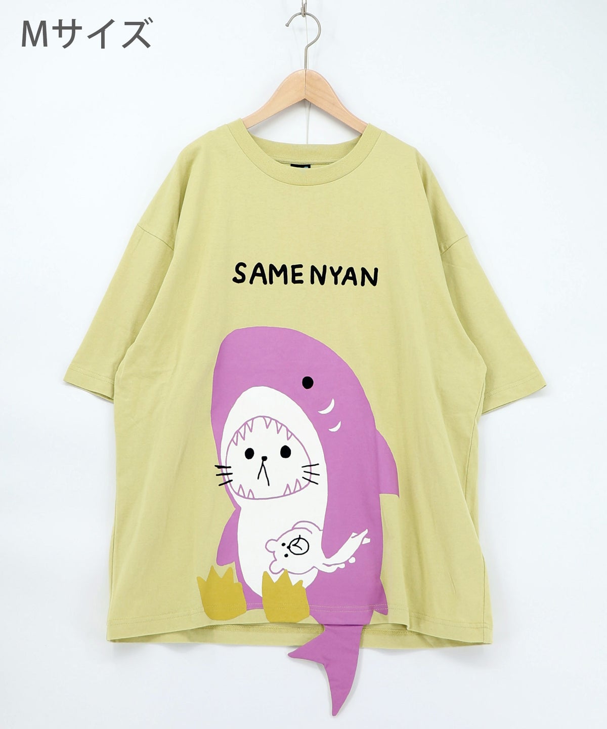 しっぽ飛び出しサメニャン柄Tシャツ-14