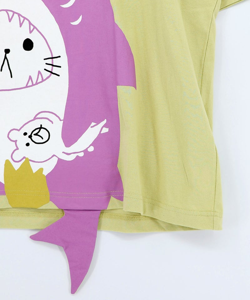 しっぽ飛び出しサメニャン柄Tシャツ-18
