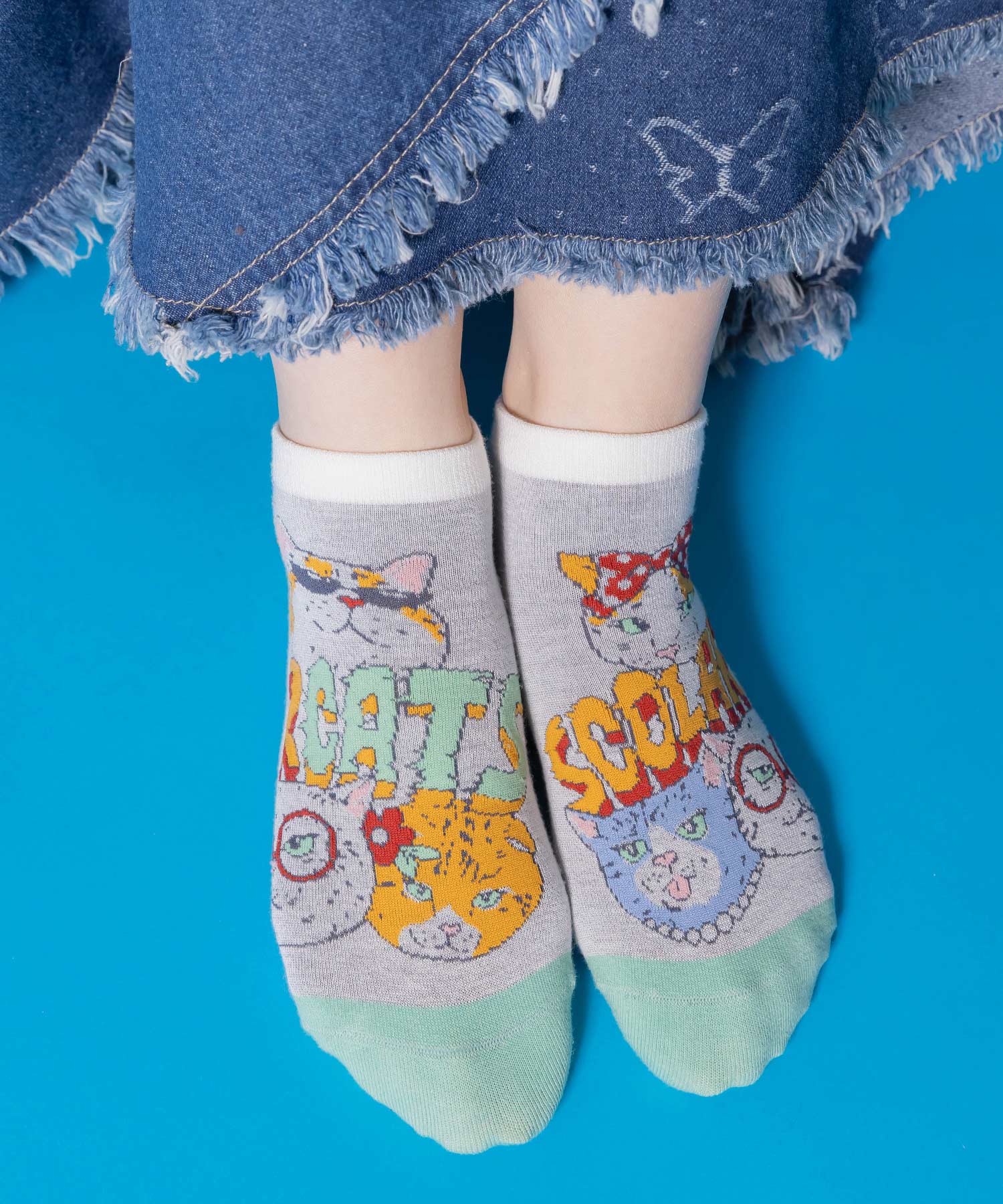 a88J18801：スカラーキャッツ柄ソックスの通販-ScoLar