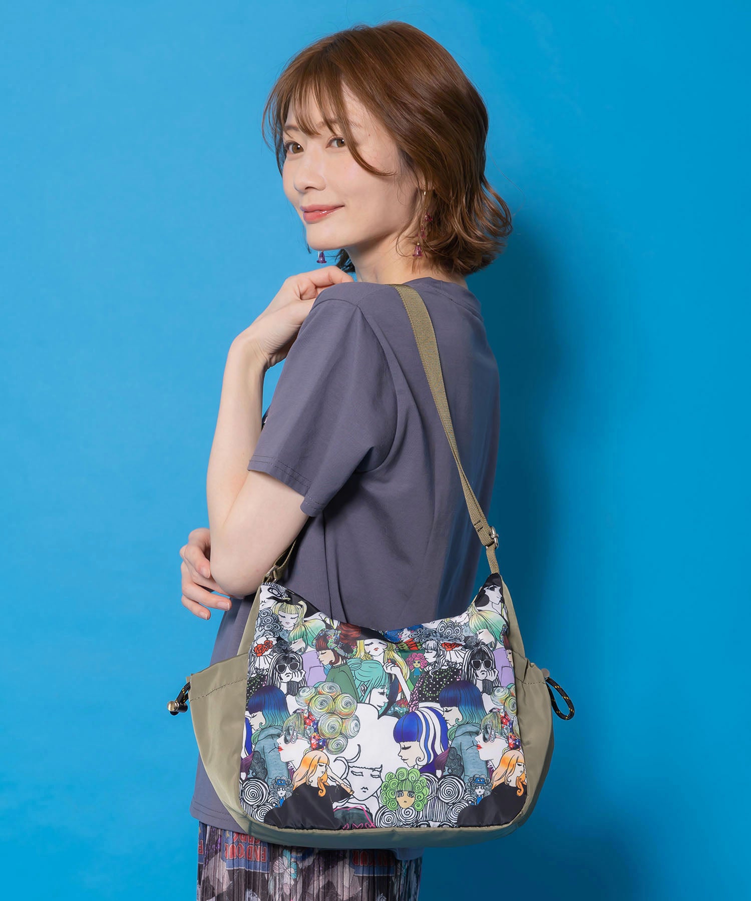 661432：スカラーと女の子がいっぱい柄ショルダーバッグの通販-ScoLar