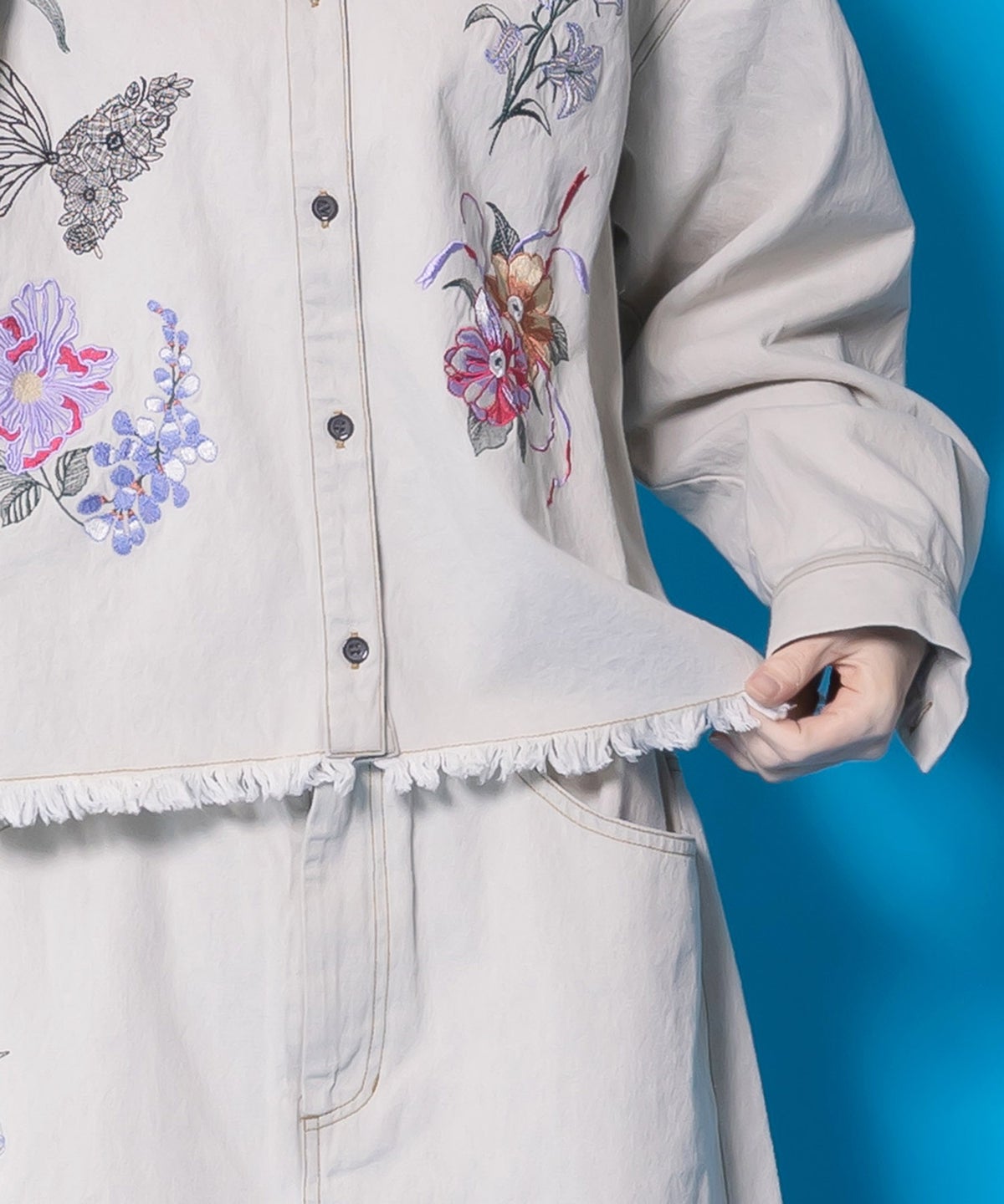花蝶刺繍すそフリンジ入りデニムシャツ-8