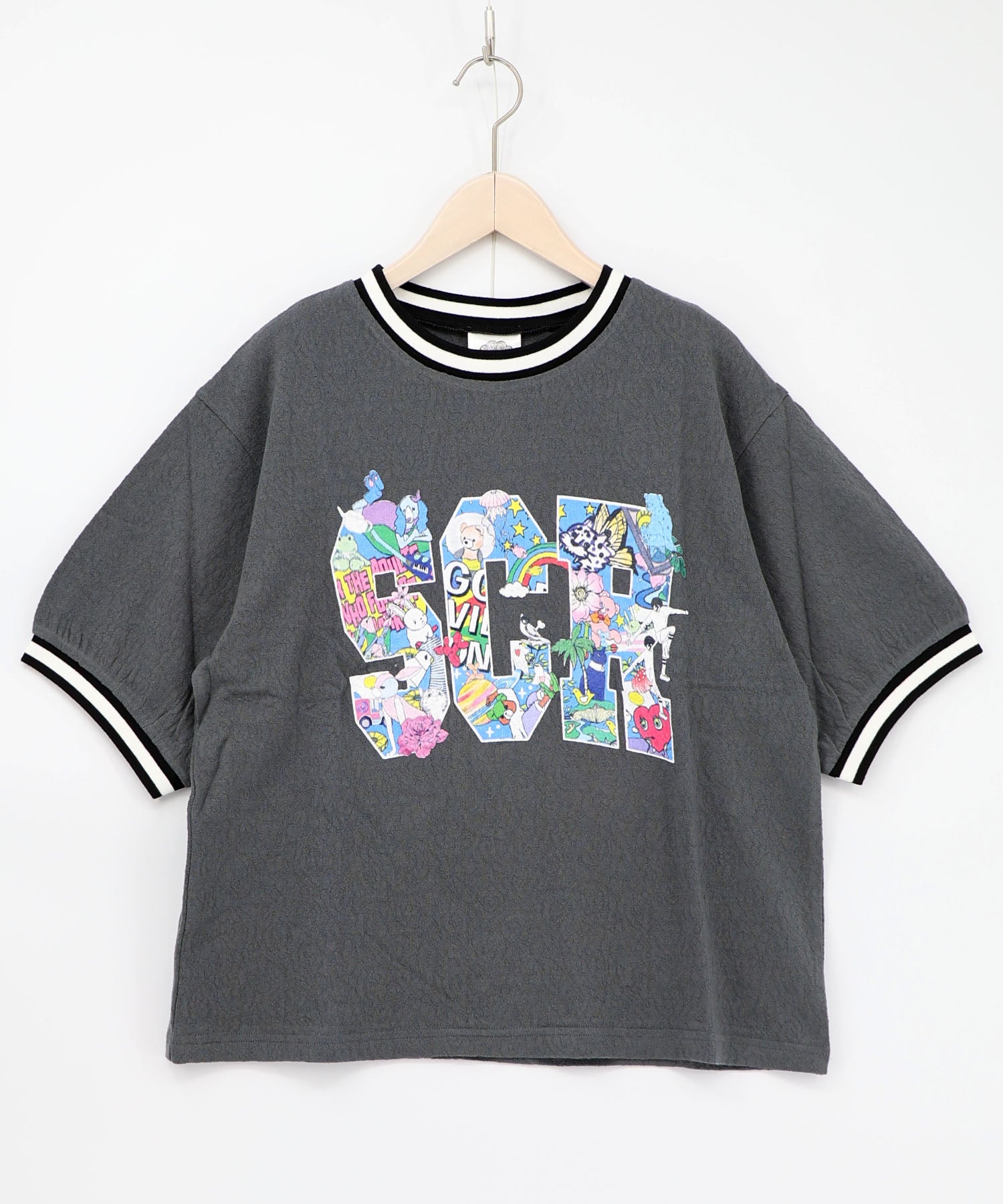 カラフルチェーン柄 Tシャツ 161648：カラフルポップ柄ローズジャガードTシャツの通販-ScoLar