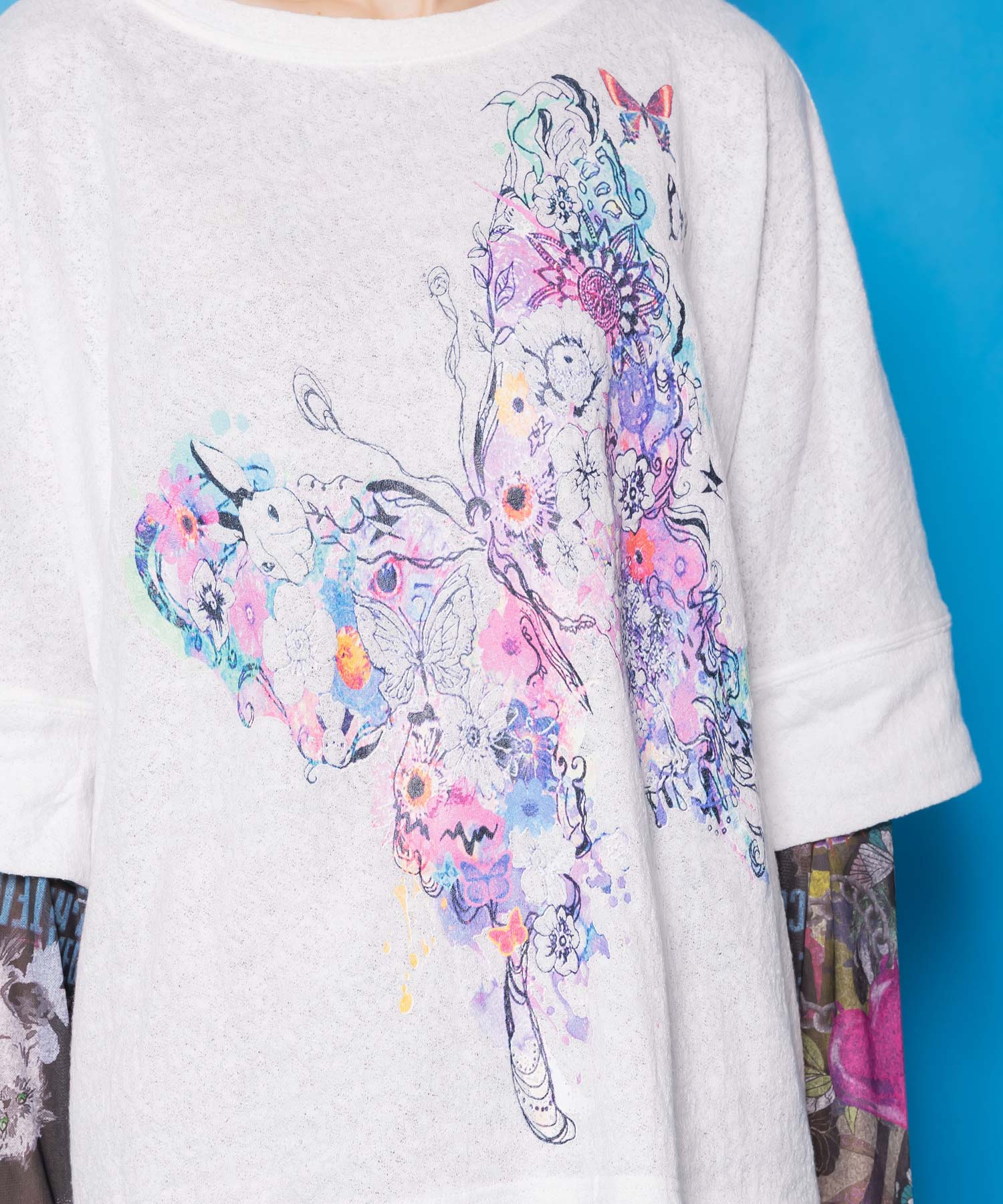 スカラー　scolar 161647：水彩タッチ花蝶プリントTシャツ 161647：水彩タッチ花蝶プリントTシャツの通販-ScoLar