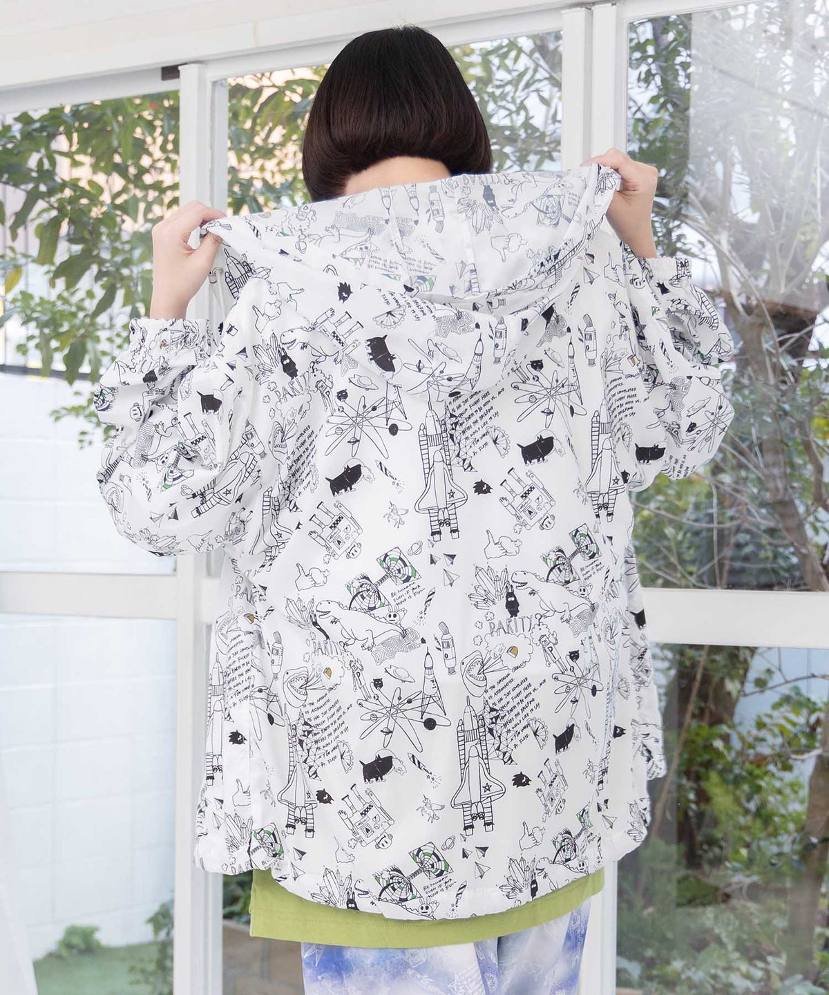 Parity×恐竜in宇宙柄 軽量パーカー-5