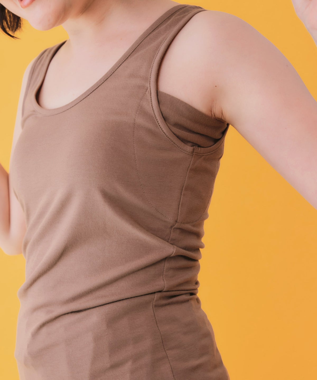 汗取りパッド付きタンクトップ-2