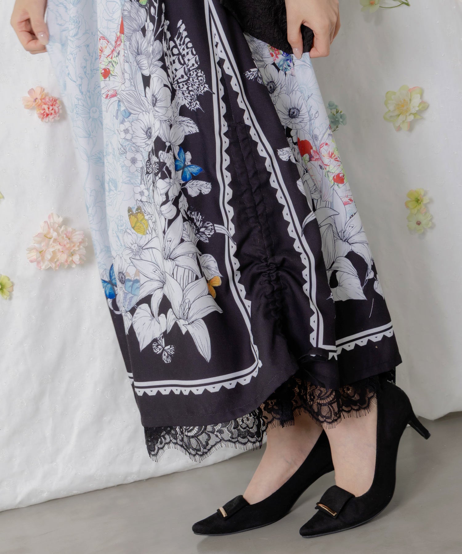 562216：お花いっぱい レース×ドロスト付きスカートの通販-ScoLar