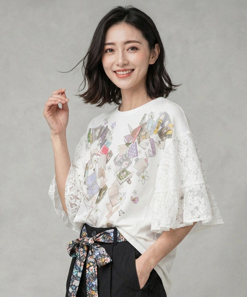 おばあちゃんの思い出本棚柄プルオーバー-1