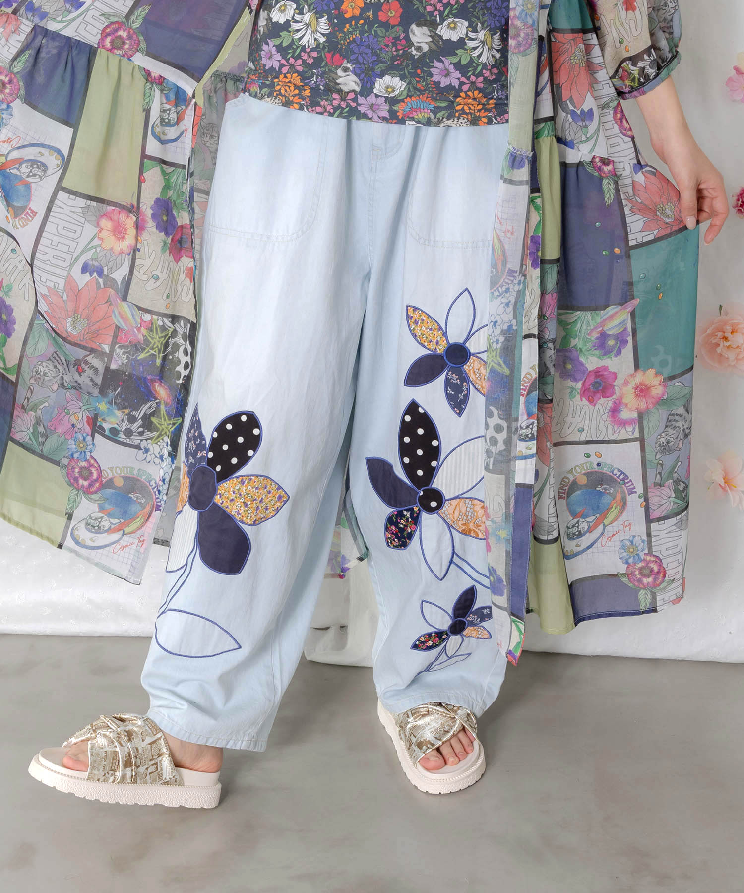 162605：パッチワークお花アップリケデニムパンツの通販-ScoLar