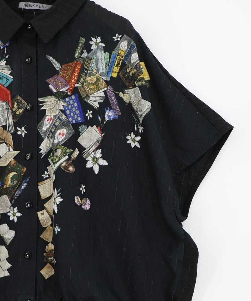 おばあちゃんの思い出本棚柄 ラメストライプシャツ-16