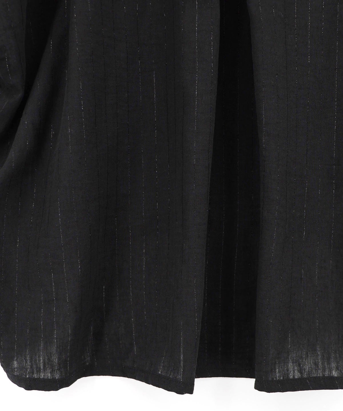 おばあちゃんの思い出本棚柄 ラメストライプシャツ-20