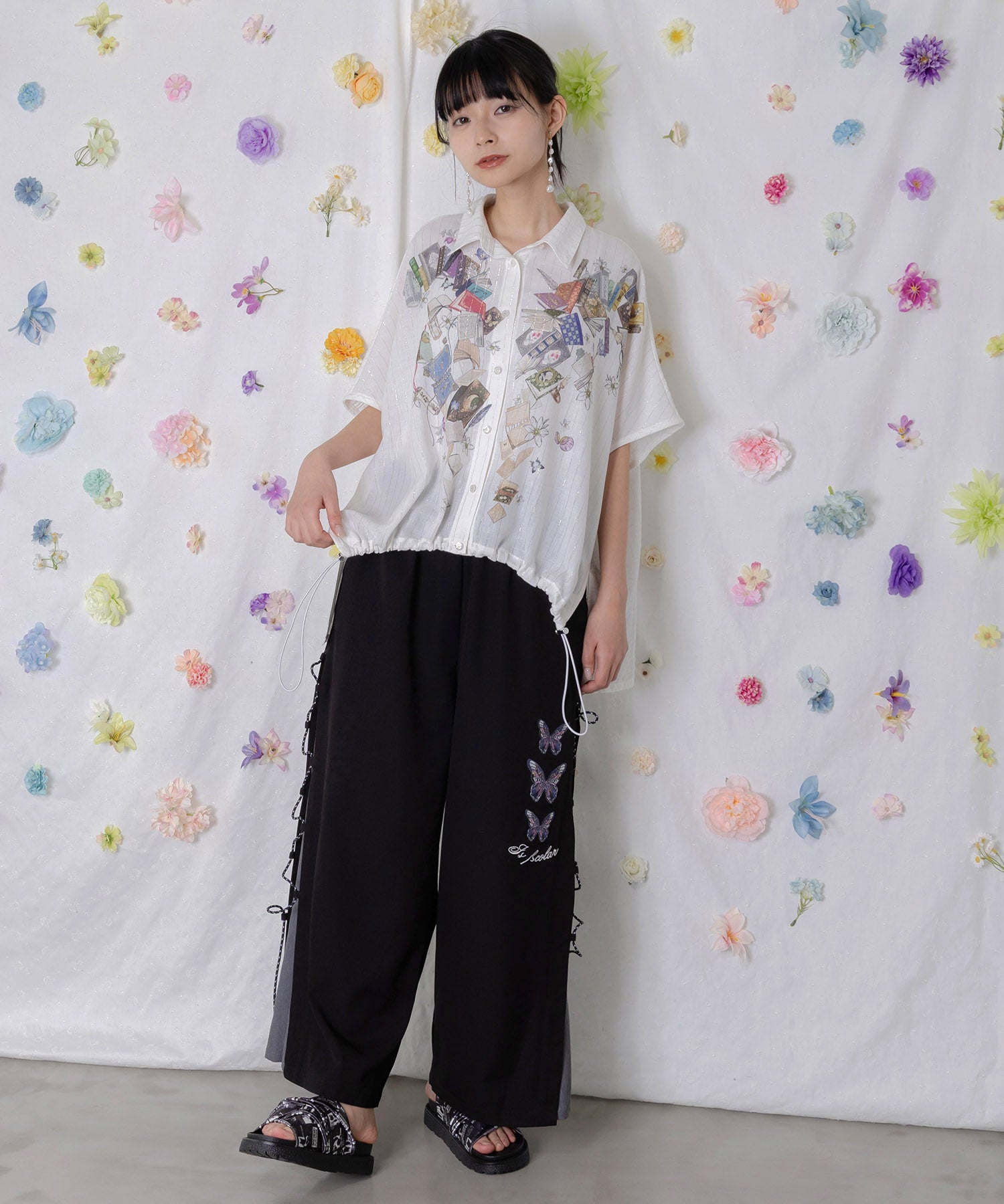 562203：パラコード×蝶刺繍 配色デニムワイドパンツの通販-ScoLar