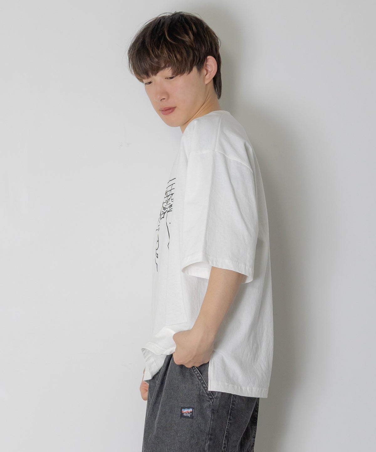 片思いクマと全力拒否ネコTシャツ-4