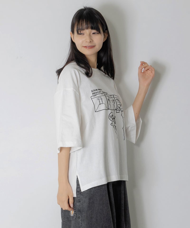 片思いクマと全力拒否ネコTシャツ-10