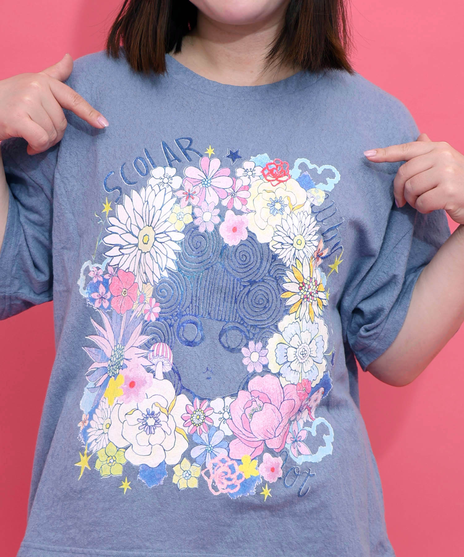 162637：花に埋もれたスカラーちゃん ローズジャガードTシャツの通販