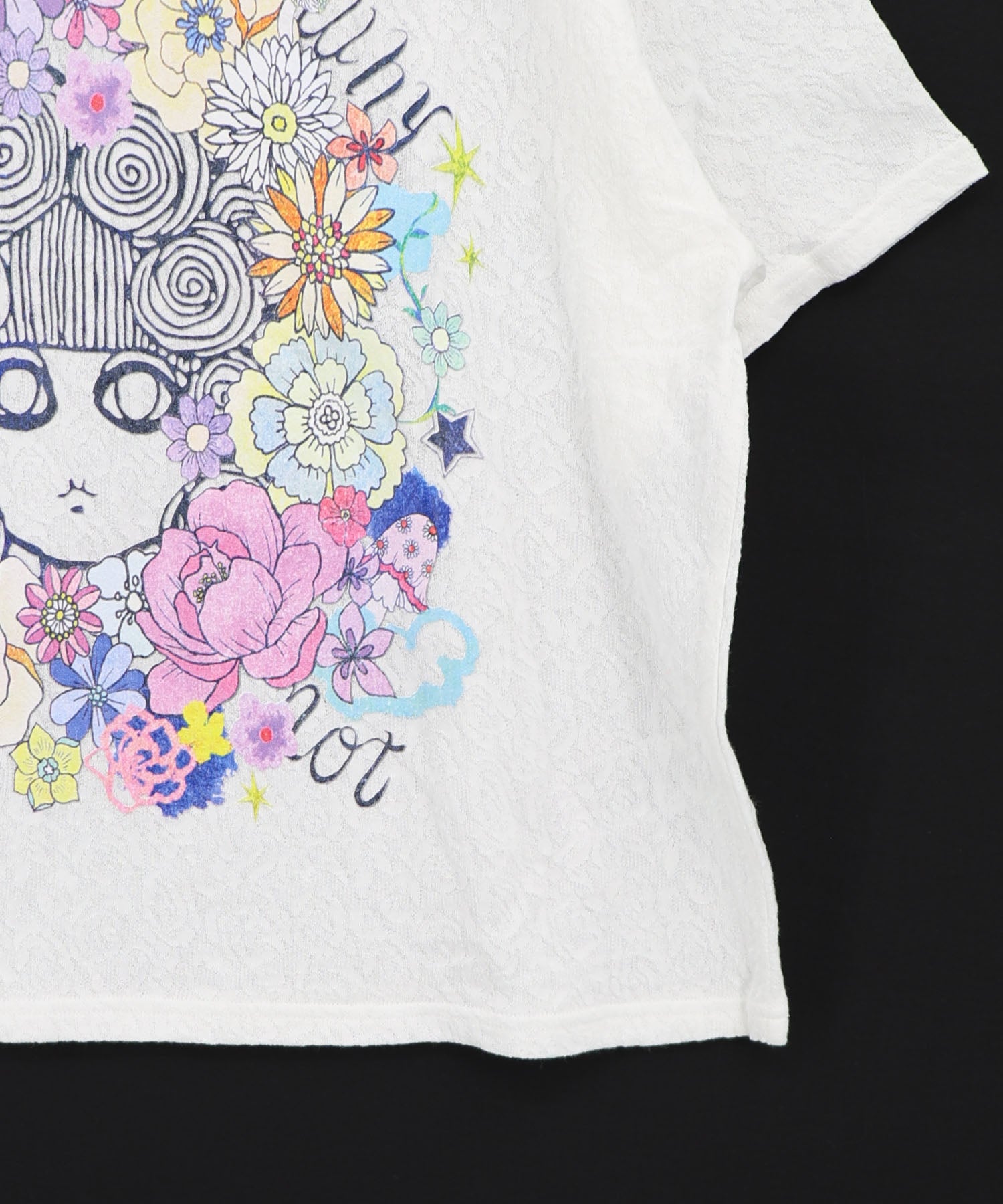 162637：花に埋もれたスカラーちゃん ローズジャガードTシャツの通販