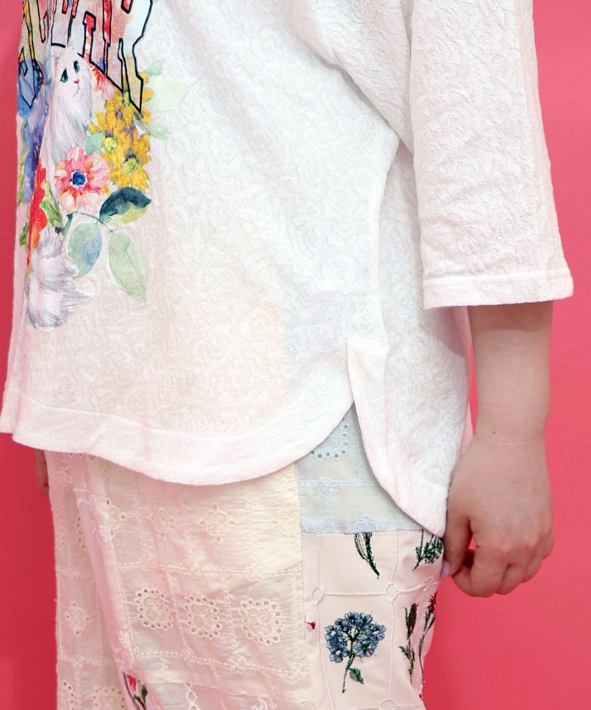 花ネコ発泡プリント ローズジャガードTシャツ-8