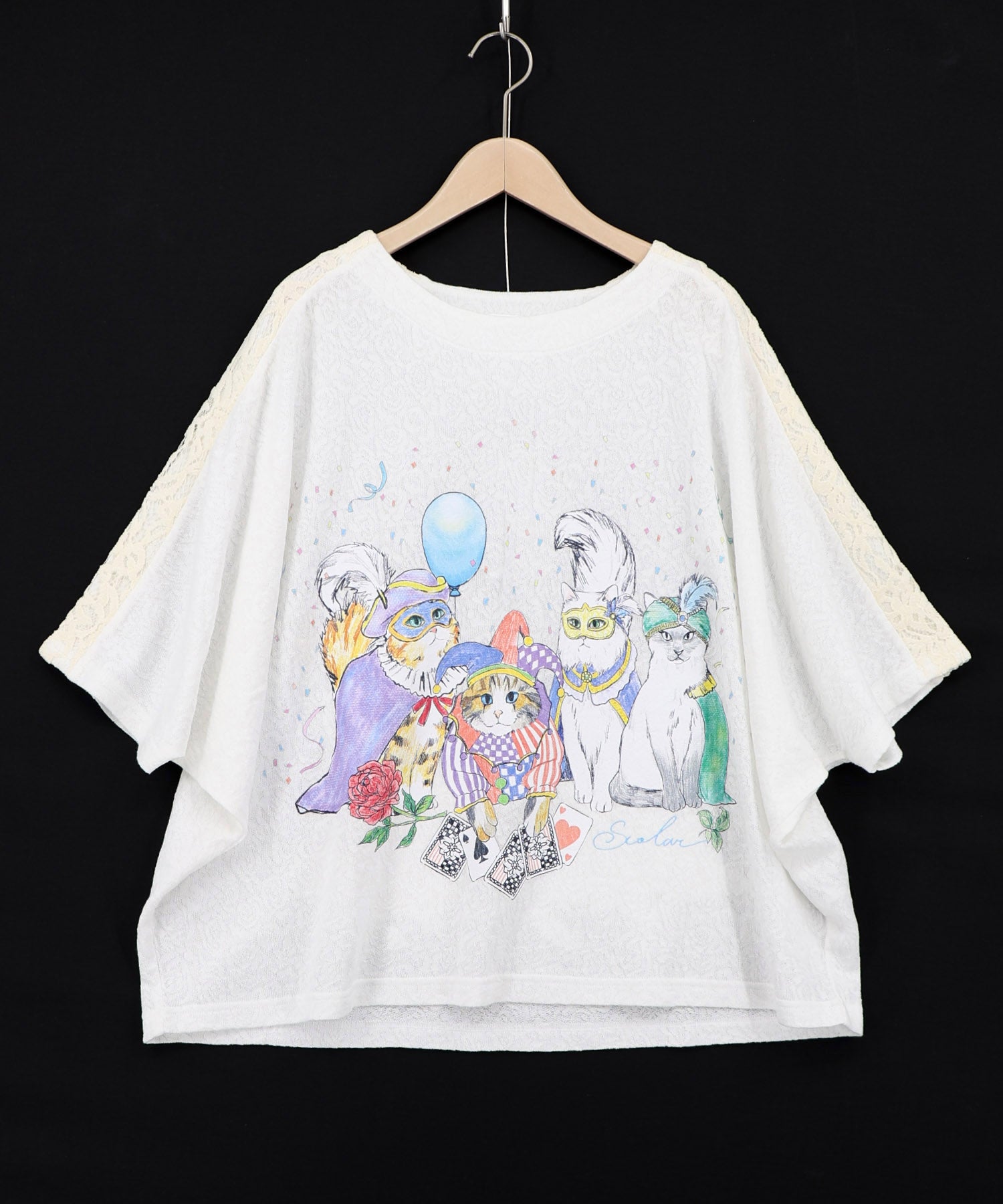 スカラー　162634：仮面舞踏会のネコ柄 ドルマンスリーブTシャツ 162634：仮面舞踏会のネコ柄 ドルマンスリーブTシャツの通販-ScoLar