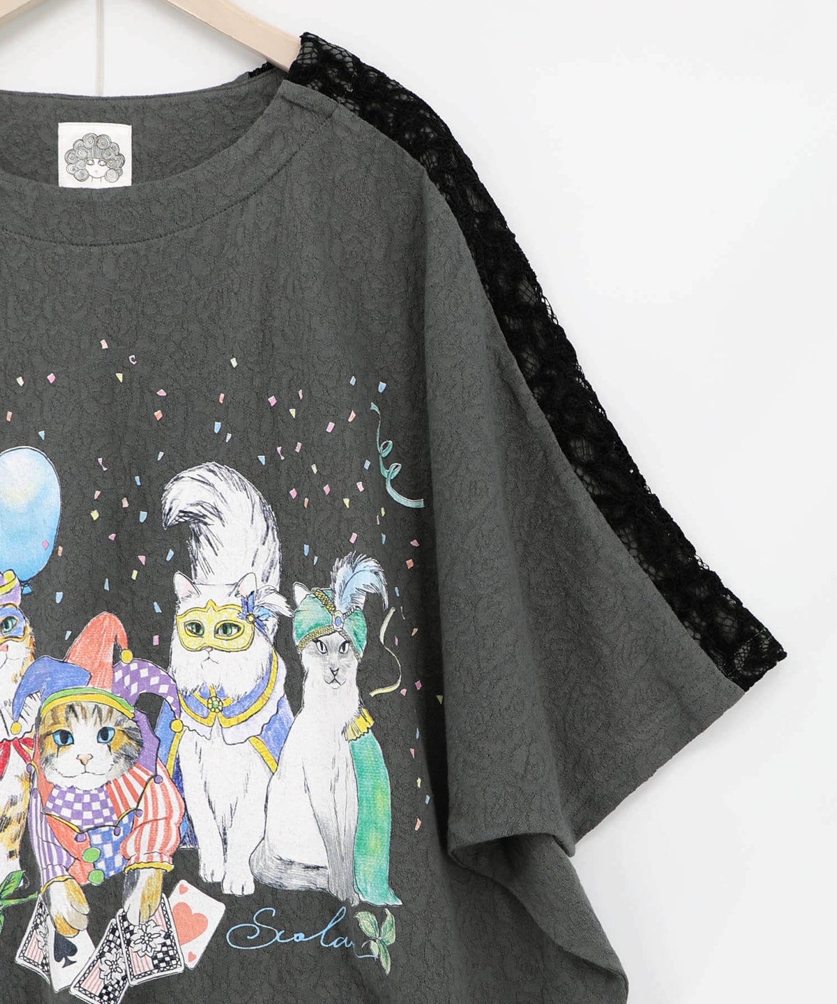 仮面舞踏会のネコ柄 ドルマンスリーブTシャツ-17