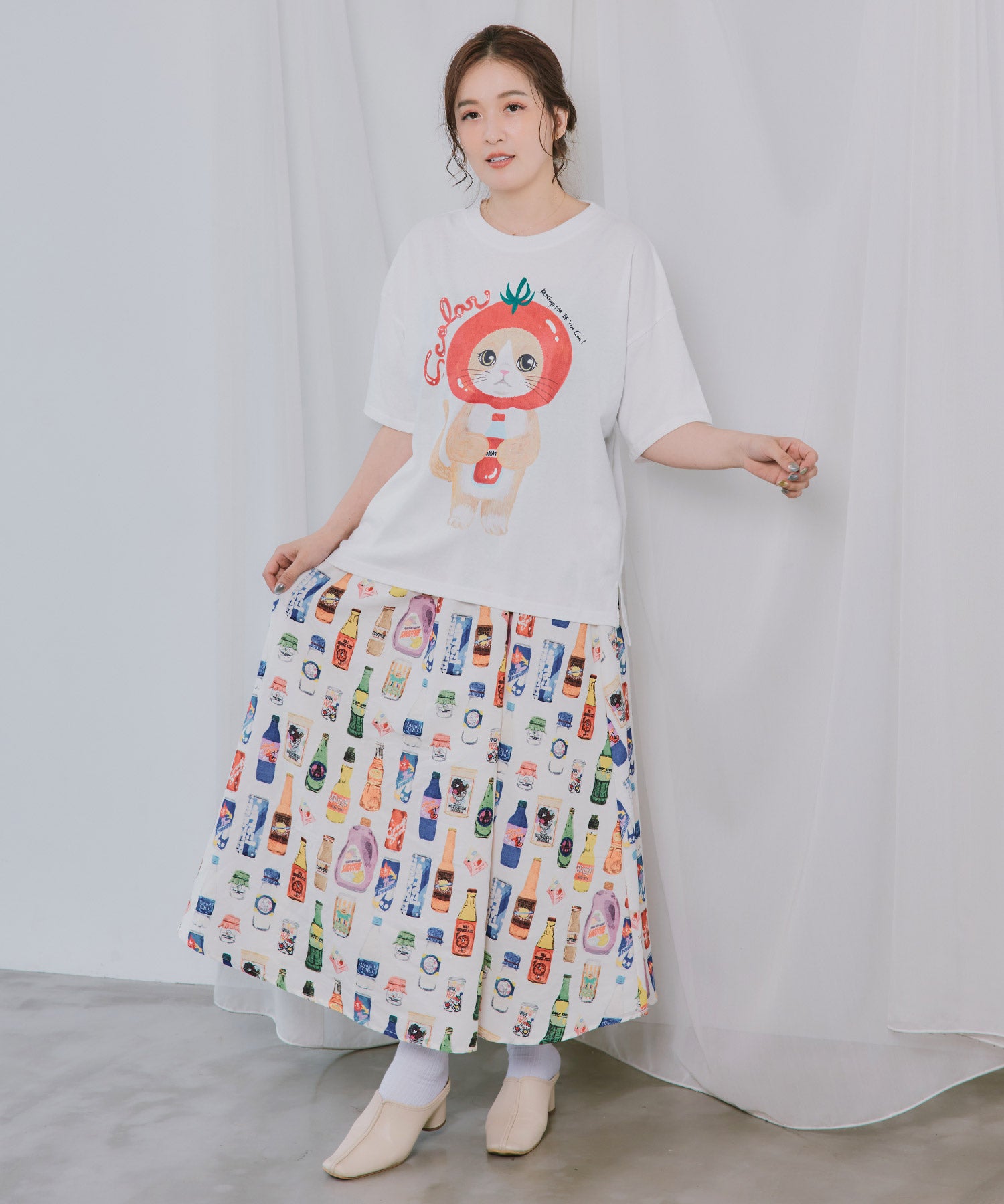 162632：トマトにゃんこ柄プリントTシャツの通販-ScoLar