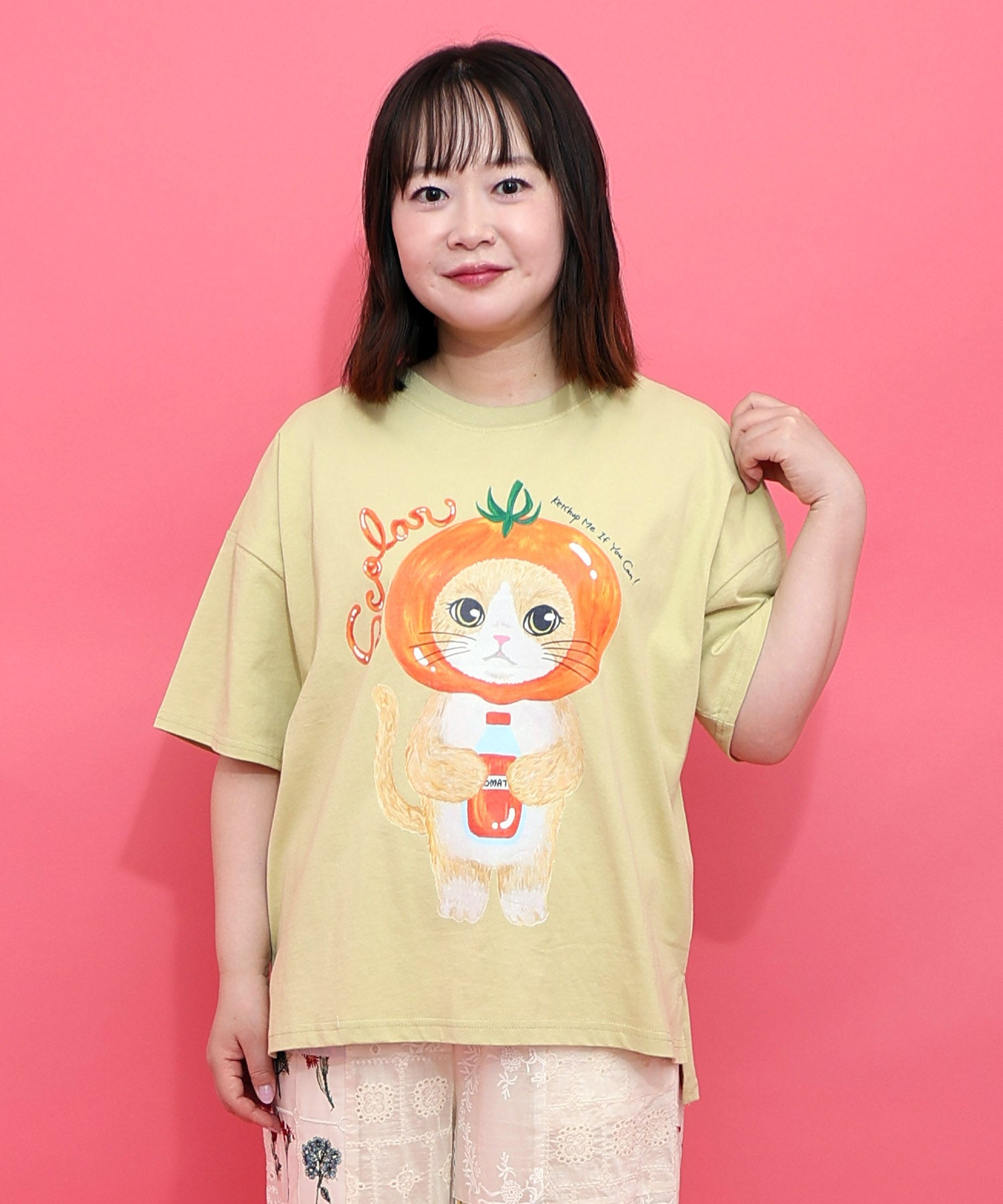 162632：トマトにゃんこ柄プリントTシャツの通販-ScoLar