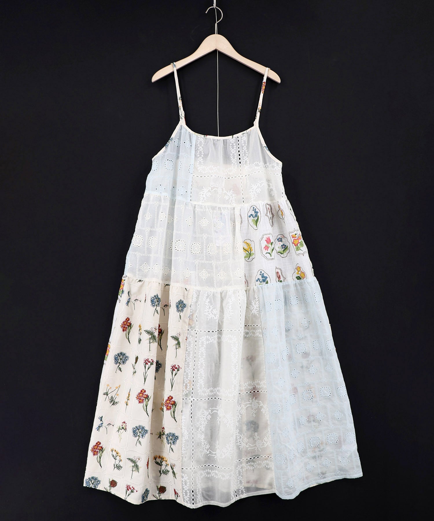 162603：花刺繍×コットンレース×シアー 異素材キャミワンピースの通販
