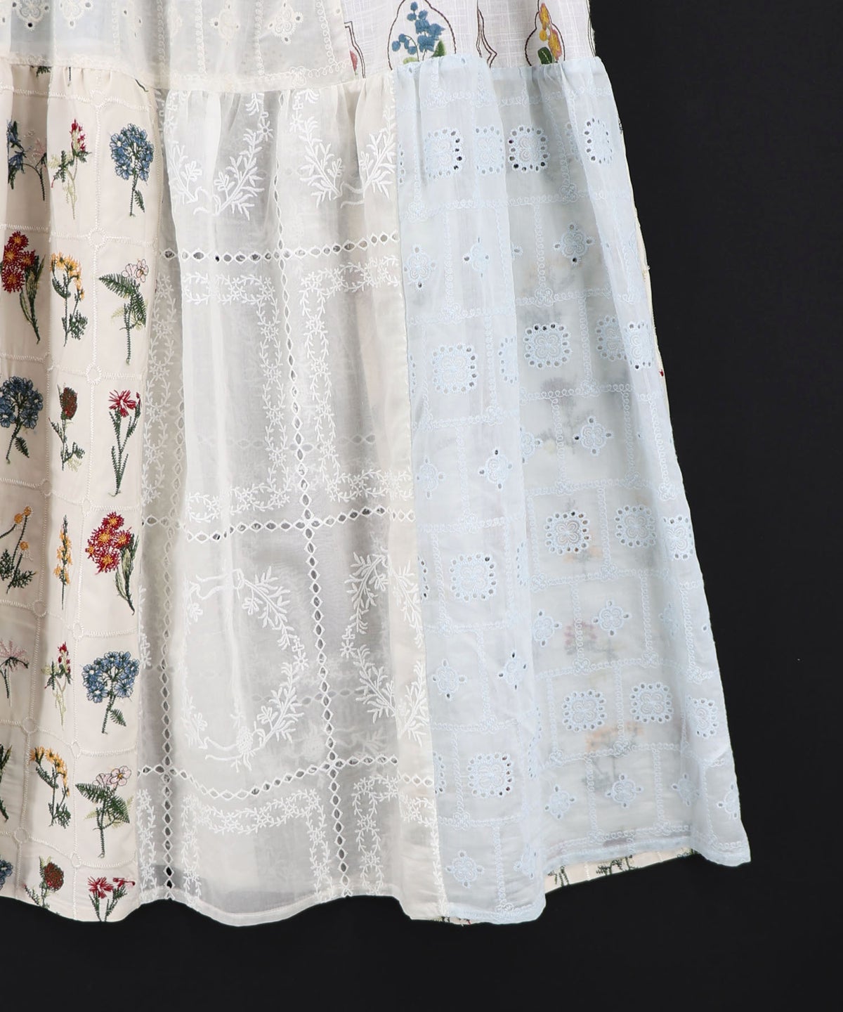 花刺繍×コットンレース×シアー 異素材キャミワンピース-16