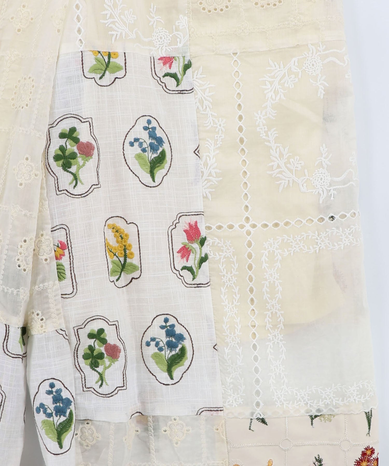 162602：花刺繍×コットンレース×シアー 異素材パンツの通販-ScoLar