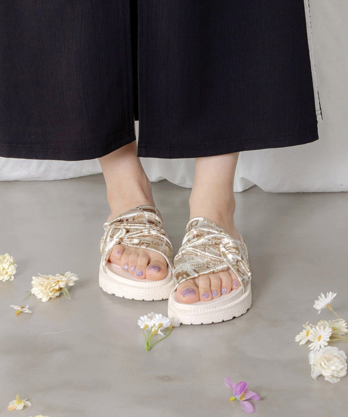 コラージュ柄スカーフねじりサンダル-3