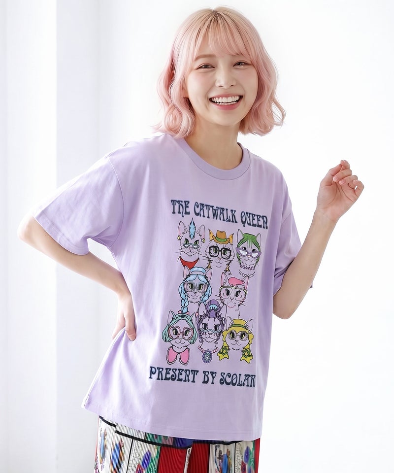 キャットウォーククイーン柄Tシャツ-1