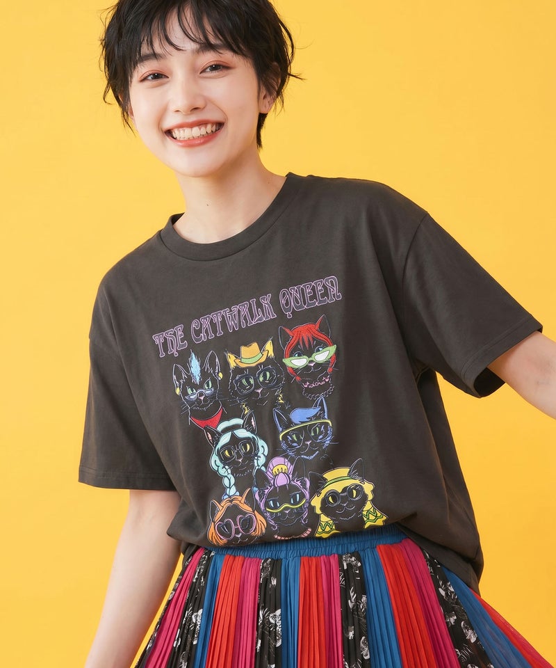 キャットウォーククイーン柄Tシャツ-1