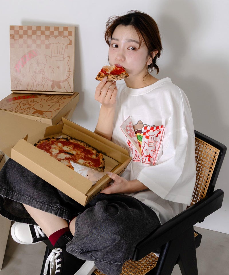 ポケットギミック付き ピザ屋ネコ＆クマ柄Tシャツ-1