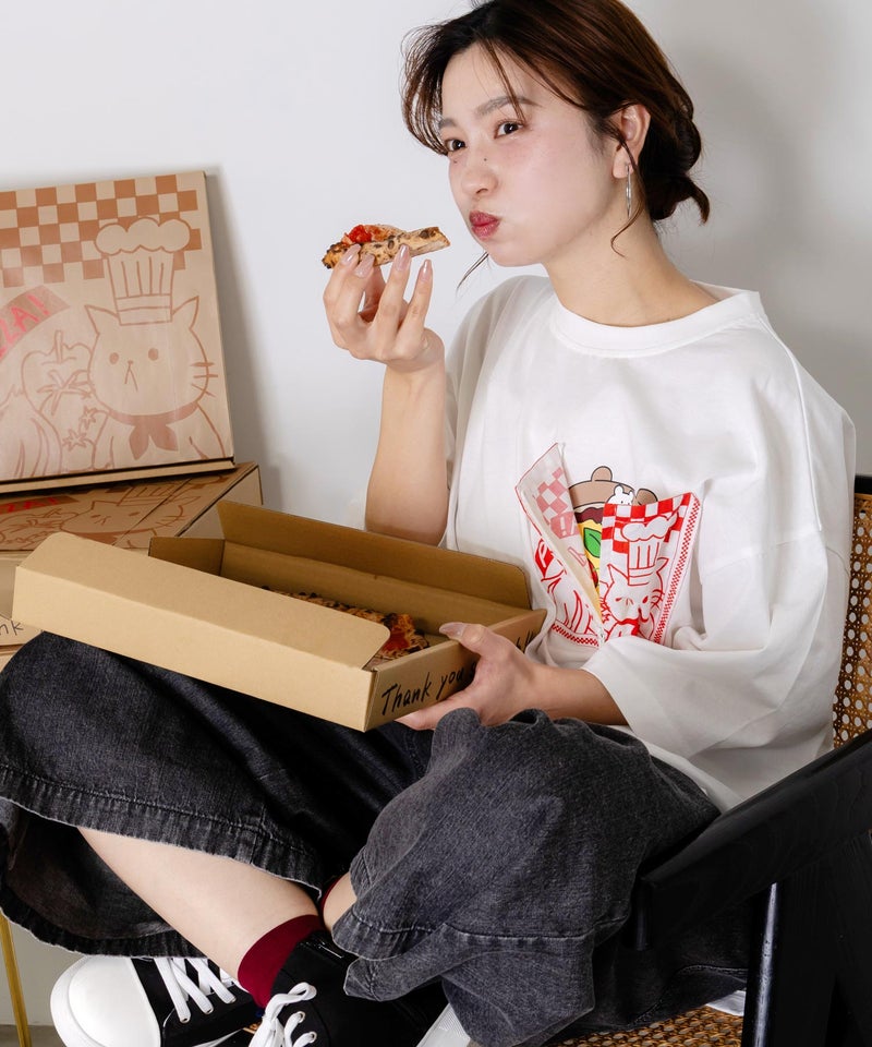 ポケットギミック付き ピザ屋ネコ＆クマ柄Tシャツ-2